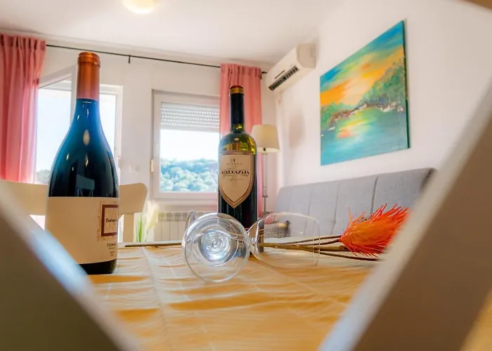 1st Floorc Πούλα